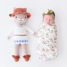 Load image into Gallery viewer, Cuddle + Kind Chelsea the Cat, Little 13"