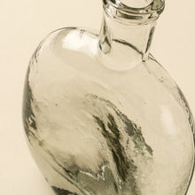 Load image into Gallery viewer, Flask Vase