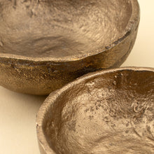 Load image into Gallery viewer, Soleia Cast Iron Bowl