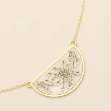 Load image into Gallery viewer, Pressed Flower Necklace