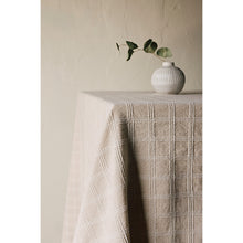 Load image into Gallery viewer, Pearla Tablecloth