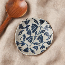 Load image into Gallery viewer, Posy Element Spoon Rest