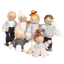 Load image into Gallery viewer, Le Toy Van: Wooden Dolls House Family