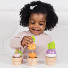 Load image into Gallery viewer, Le Toy Van: Stacking Wooden Veggies