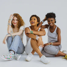 Load image into Gallery viewer, Morse Code Bracelet | LOVE, Magenta Howlite + Howlite