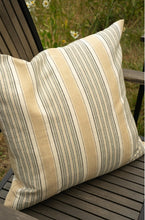 Load image into Gallery viewer, Beatrice Pillow, 20 x 20"