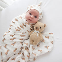 Load image into Gallery viewer, Lulujo Vintage Bear Cotton Muslin Swaddle