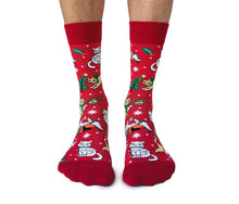 Load image into Gallery viewer, Feline Festive Mens Socks
