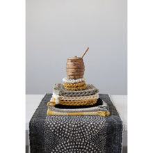 Load image into Gallery viewer, Crochet Coasters, Set 4