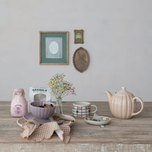 Load image into Gallery viewer, Ribbed Teapot, Cream Glaze