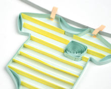 Load image into Gallery viewer, Baby Clothesline Quilling Card