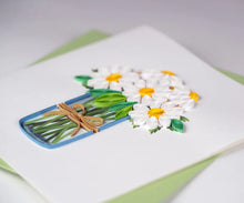 Load image into Gallery viewer, Daisy Posy Quilling Card