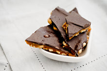Load image into Gallery viewer, Cashew Dark Utoffeea
