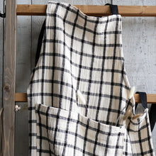 Load image into Gallery viewer, Double Weave Woven Apron Black
