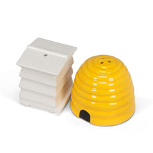Load image into Gallery viewer, Bee Hive Salt &amp; Pepper
