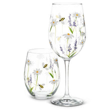 Load image into Gallery viewer, Lavender &amp; Bees Wine Glass
