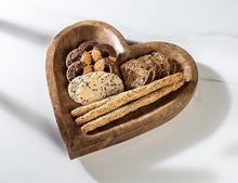 Load image into Gallery viewer, Trinity Heart Plate
