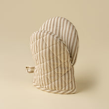 Load image into Gallery viewer, Hampton Striped Oven Mitt
