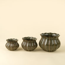 Load image into Gallery viewer, Florentine Vase
