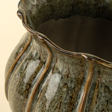 Load image into Gallery viewer, Florentine Vase
