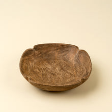 Load image into Gallery viewer, Spade Carved Dish, Round
