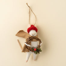 Load image into Gallery viewer, Willow Wreath Wilma Felt Mouse
