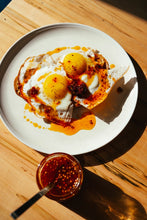 Load image into Gallery viewer, Maple Chilli Crisp
