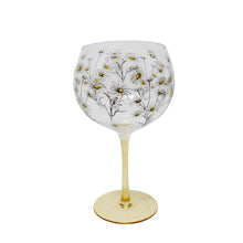Load image into Gallery viewer, Daisy Wine Glass
