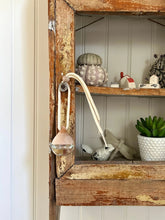 Load image into Gallery viewer, Hanging Car Diffuser-Grapefuit Paloma
