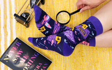 Load image into Gallery viewer, Cats, Wine + Crime Ladies Socks
