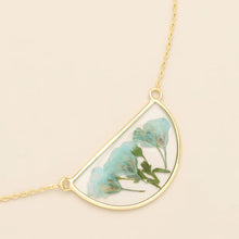 Load image into Gallery viewer, Pressed Flower Necklace

