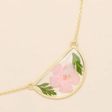 Load image into Gallery viewer, Pressed Flower Necklace
