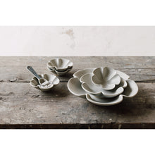 Load image into Gallery viewer, Sakura Serving Dish 5.75 inch
