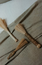 Load image into Gallery viewer, Taro Seagrass Sweep
