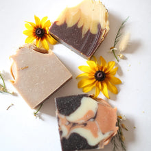 Load image into Gallery viewer, Leaves Soak Soap Bar
