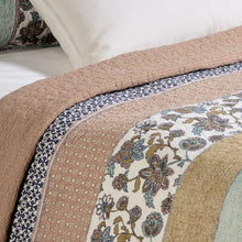 Load image into Gallery viewer, Kombucha Printed Quilt
