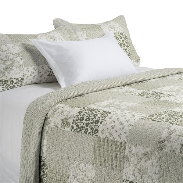 Matcha Quilt with Shams
