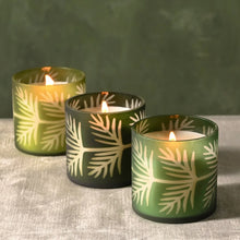 Load image into Gallery viewer, Sugar Pine Glass Candle
