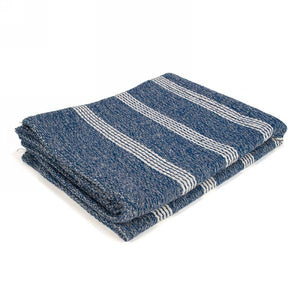 Waves Throw