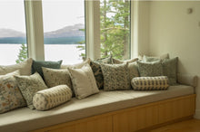 Load image into Gallery viewer, Antibes Linen Pillow, 20x20"
