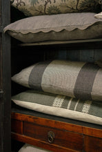 Load image into Gallery viewer, Wallace Handloomed Pillow

