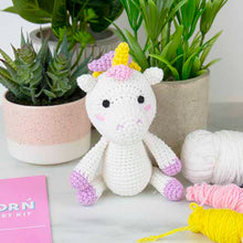 Load image into Gallery viewer, DIY Crochet Unicorn
