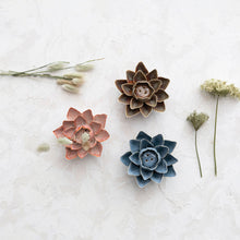 Load image into Gallery viewer, Floral Incense Holder
