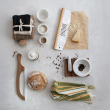 Load image into Gallery viewer, Stainless Bow Bread Knife

