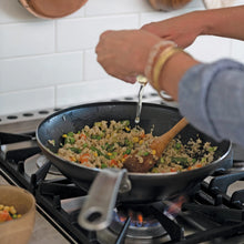 Load image into Gallery viewer, Ginger Scallion Everything Sauce
