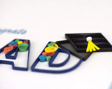 Load image into Gallery viewer, Congrats Grad Quilling Card
