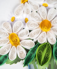 Load image into Gallery viewer, Daisy Posy Quilling Card
