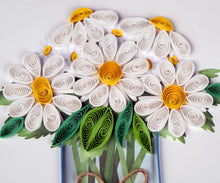 Load image into Gallery viewer, Daisy Posy Quilling Card

