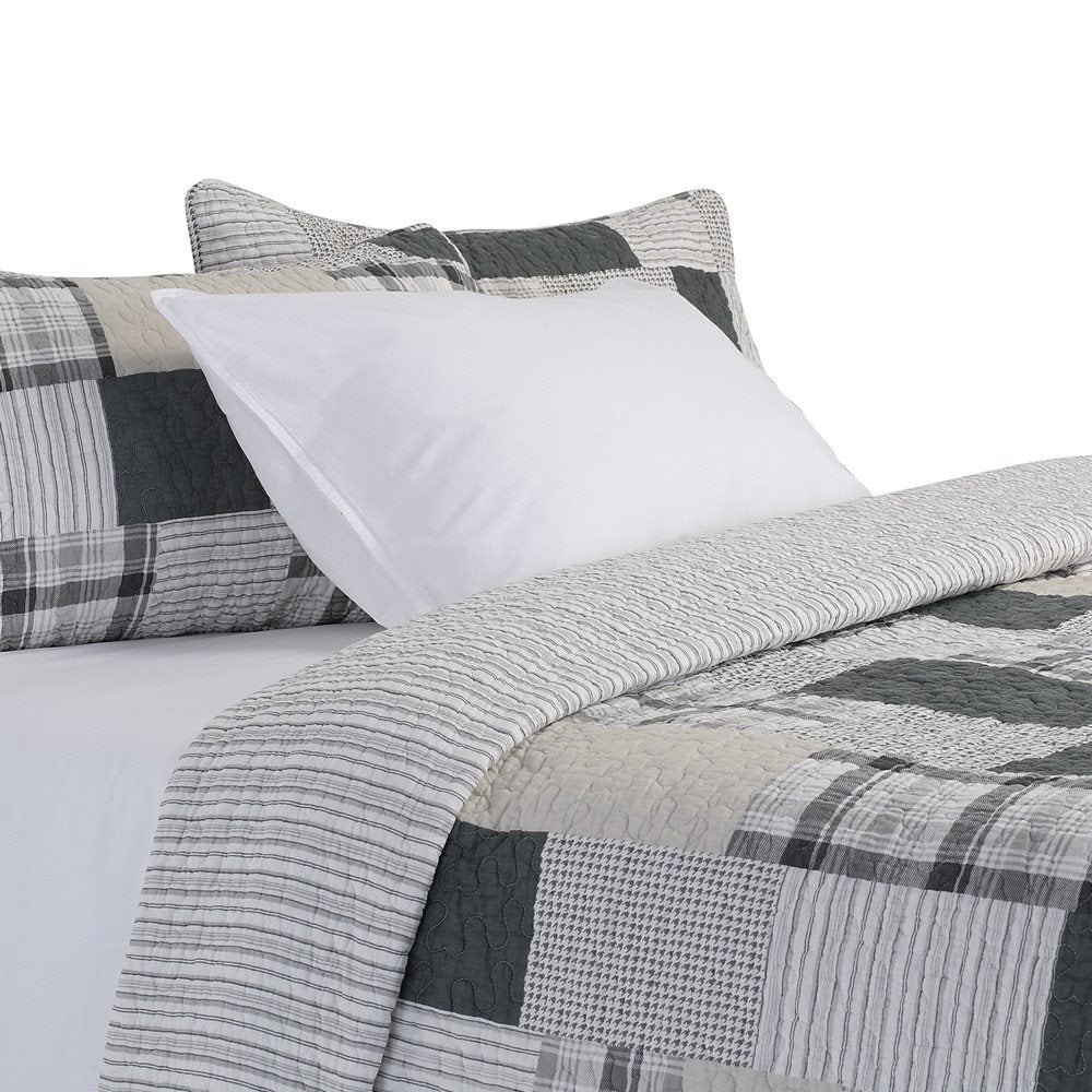 Leon Plaid Quilt Set