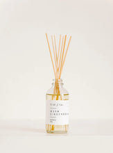 Load image into Gallery viewer, Warm Gingerbread Reed Diffuser
